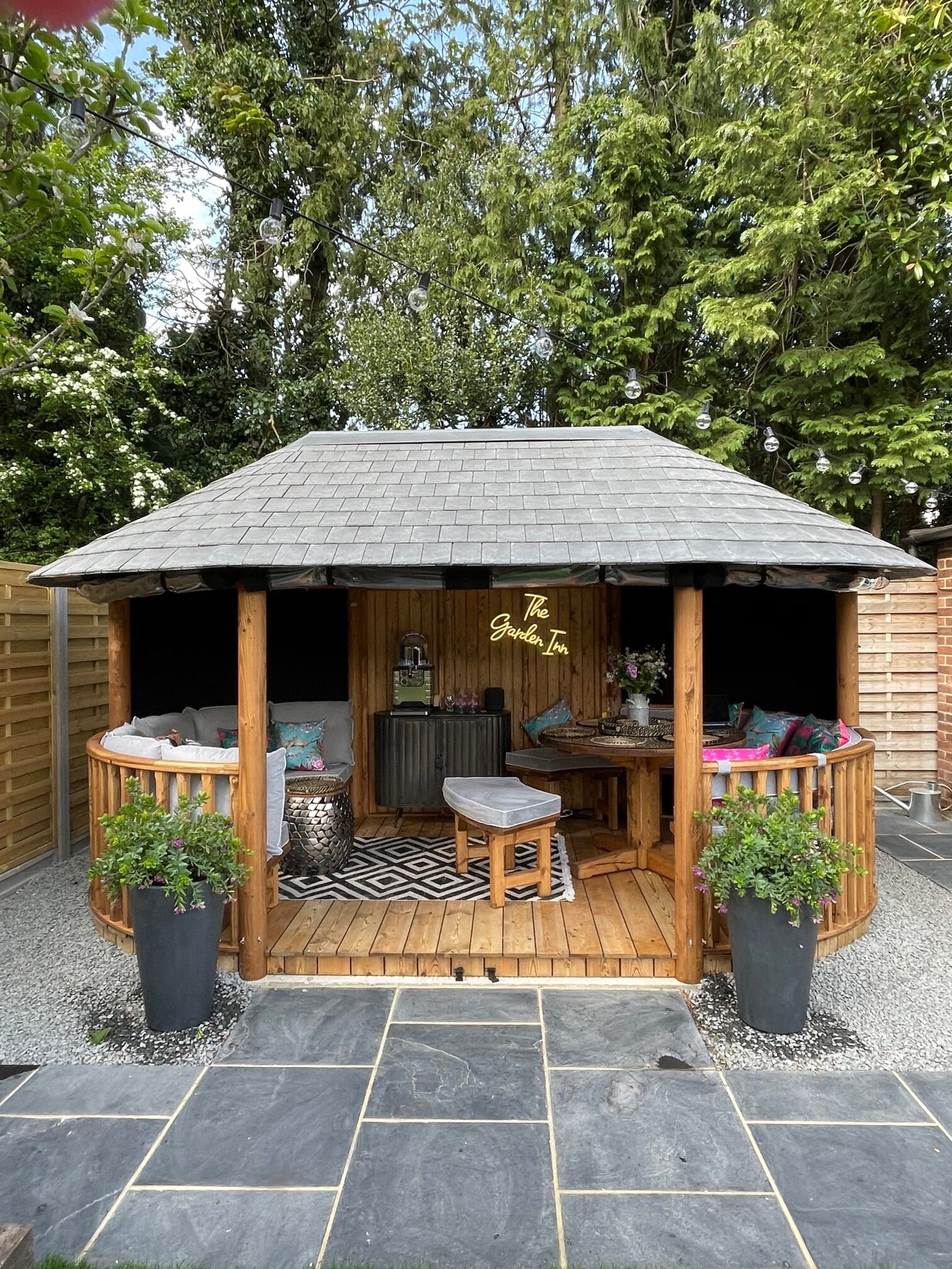 Circular and Oval Garden Buildings Breeze House