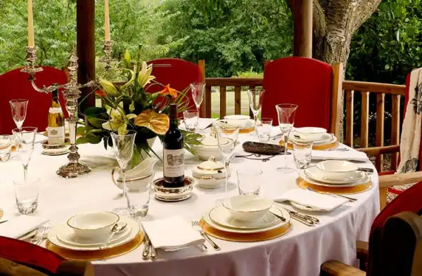 Dining table inside Breeze House Delta