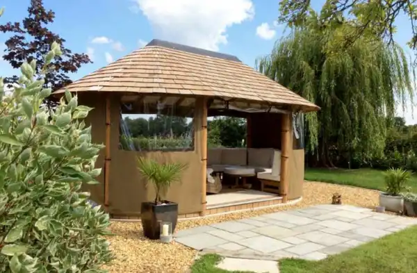 Breeze House Oval Safari with canvas panels