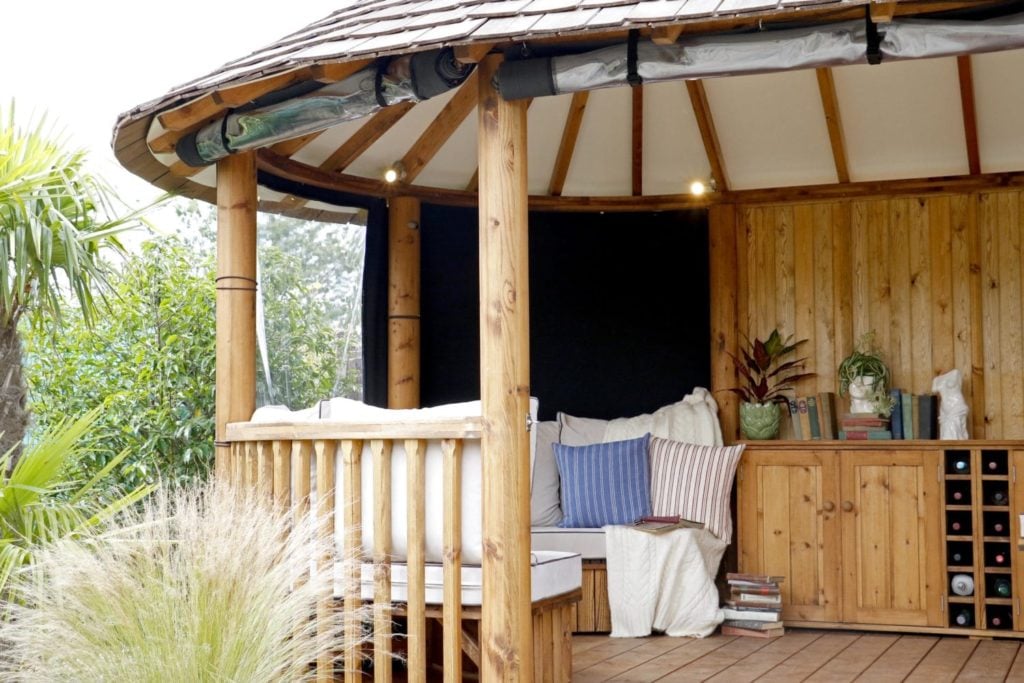 Breeze House Oval Safari reading den