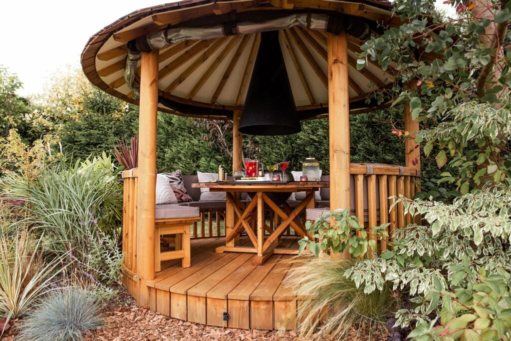 exterior view of breeze house grill with food on table