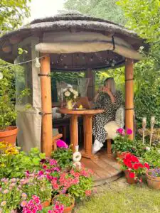 Danisdomain working from home in her Breeze House Mara