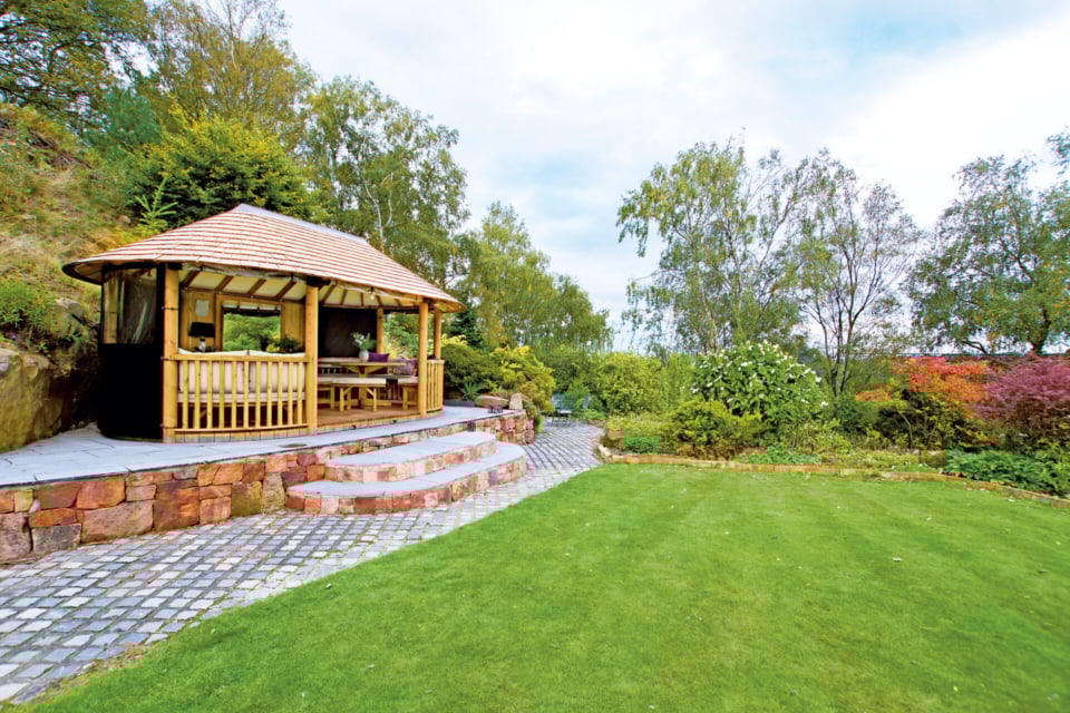 Oval Safari Breeze House